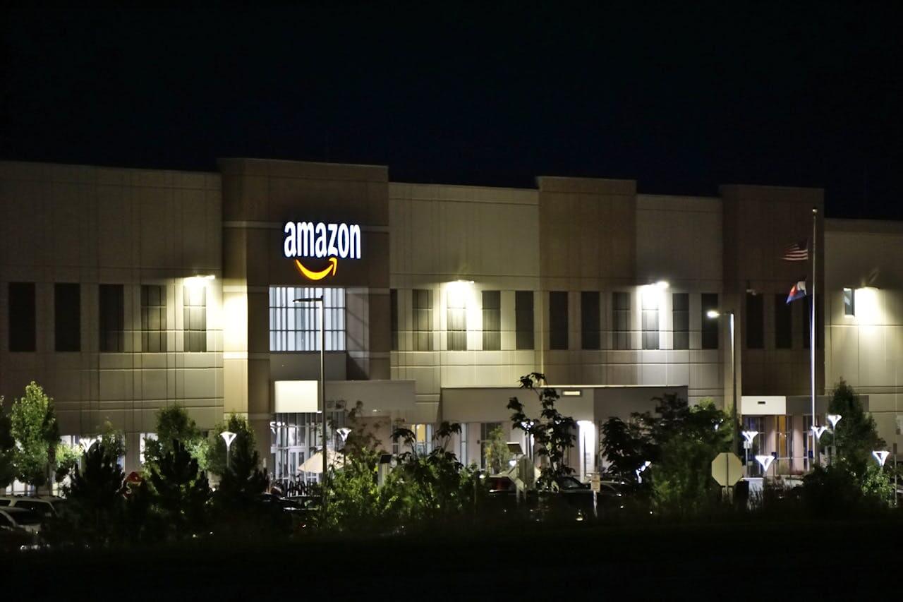 An image of Amazon warehouse